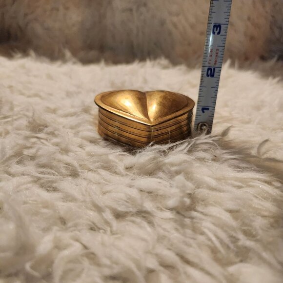 Vintage Heart-Shaped Brass Trinket Box MCM Cottage Fairy Boho - Picture 4 of 8